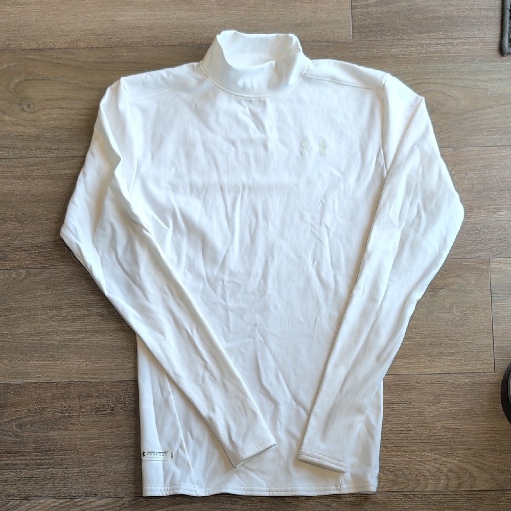 Under Armour Classic White Turtleneck Top